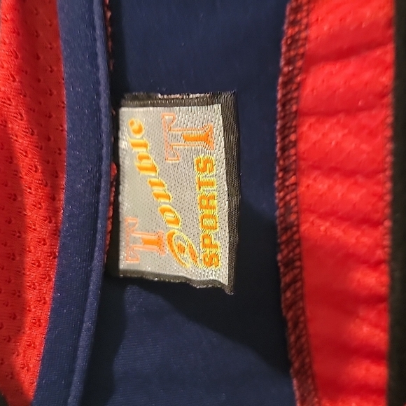 T-Com Football FC Bayern Munich EV Jersey, EUC - Picture 4 of 9